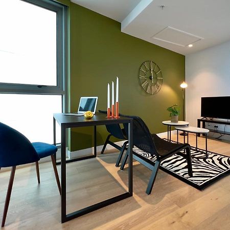 Appartamento 1 Brm, Sea View, Newly Renovated, Next To Crown Melbourne Esterno foto