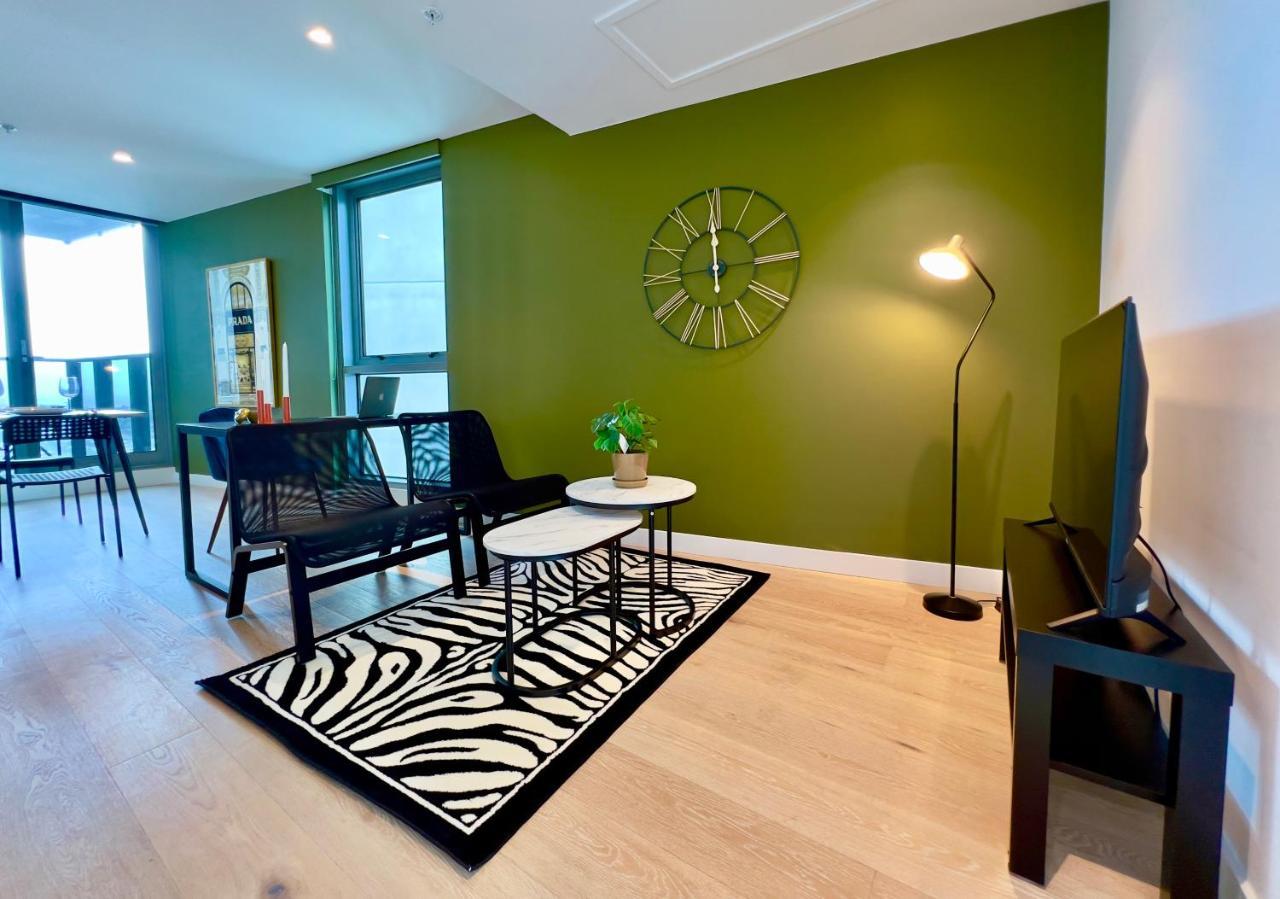 Appartamento 1 Brm, Sea View, Newly Renovated, Next To Crown Melbourne Esterno foto